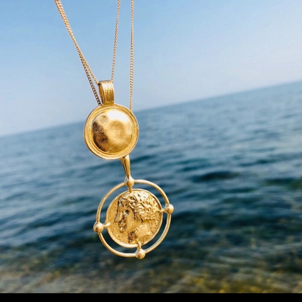 Medallion Coin Layered Necklace - Picture 2 of 7